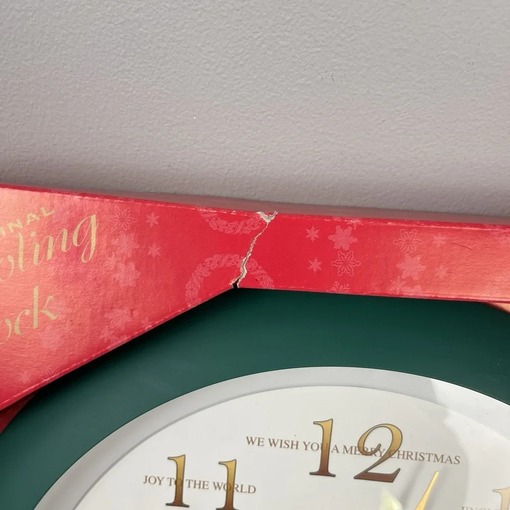 Vintage Veritime Christmas The Original Caroling Clock Musical‎ Battery Operated